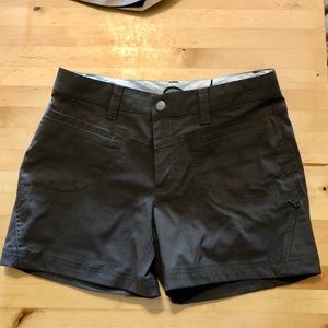 Athleta Dipper Shorts Size 6